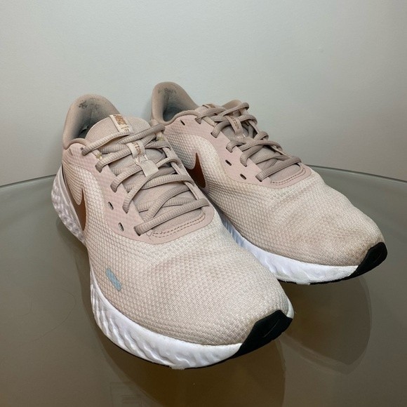 Nike Revolution 5 - Barely Rose - Picture 2 of 9